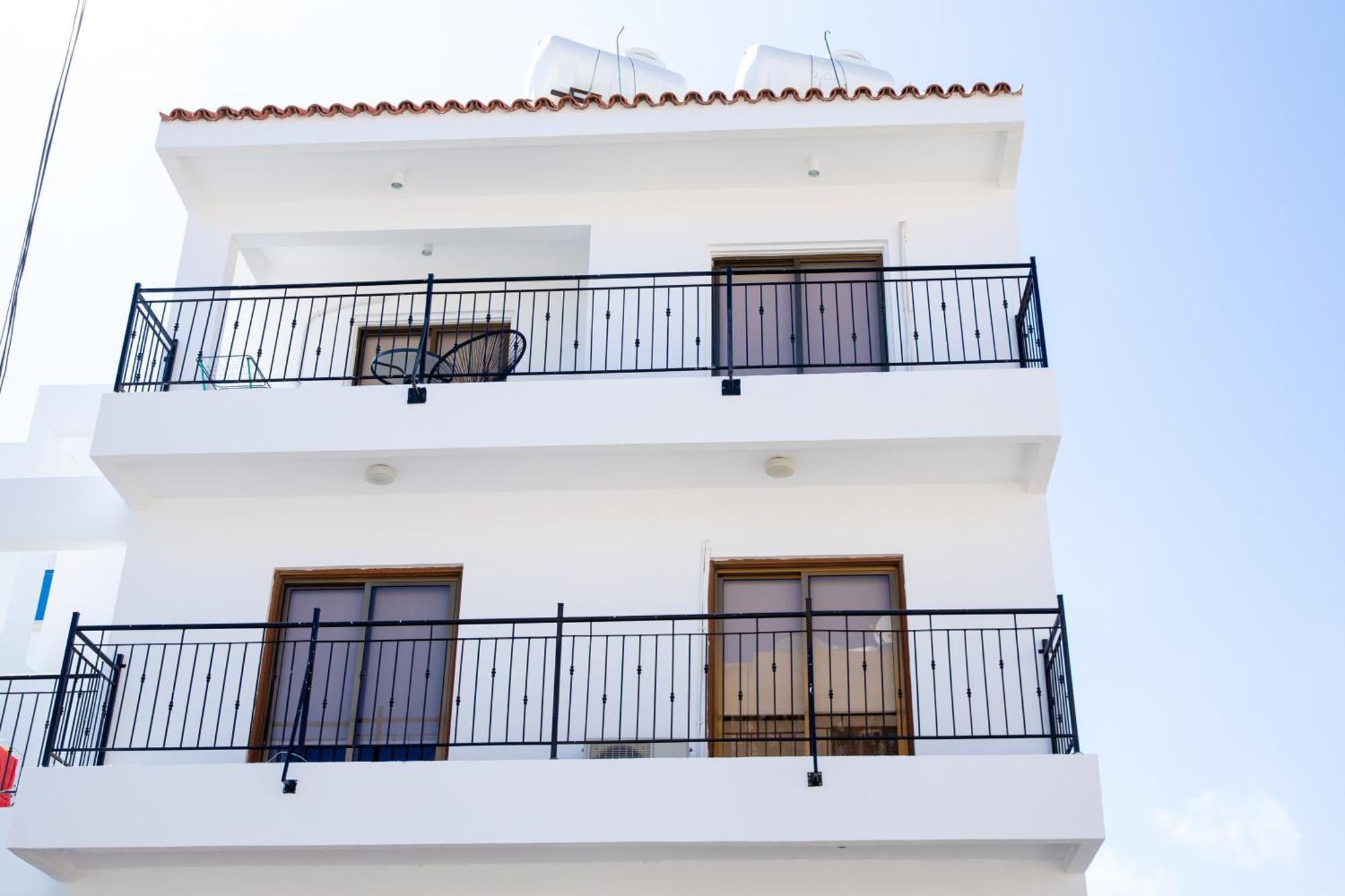 Paphos Spacious 2 Bedroom Appartment Near Mall -Internet 1Gbps מראה חיצוני תמונה